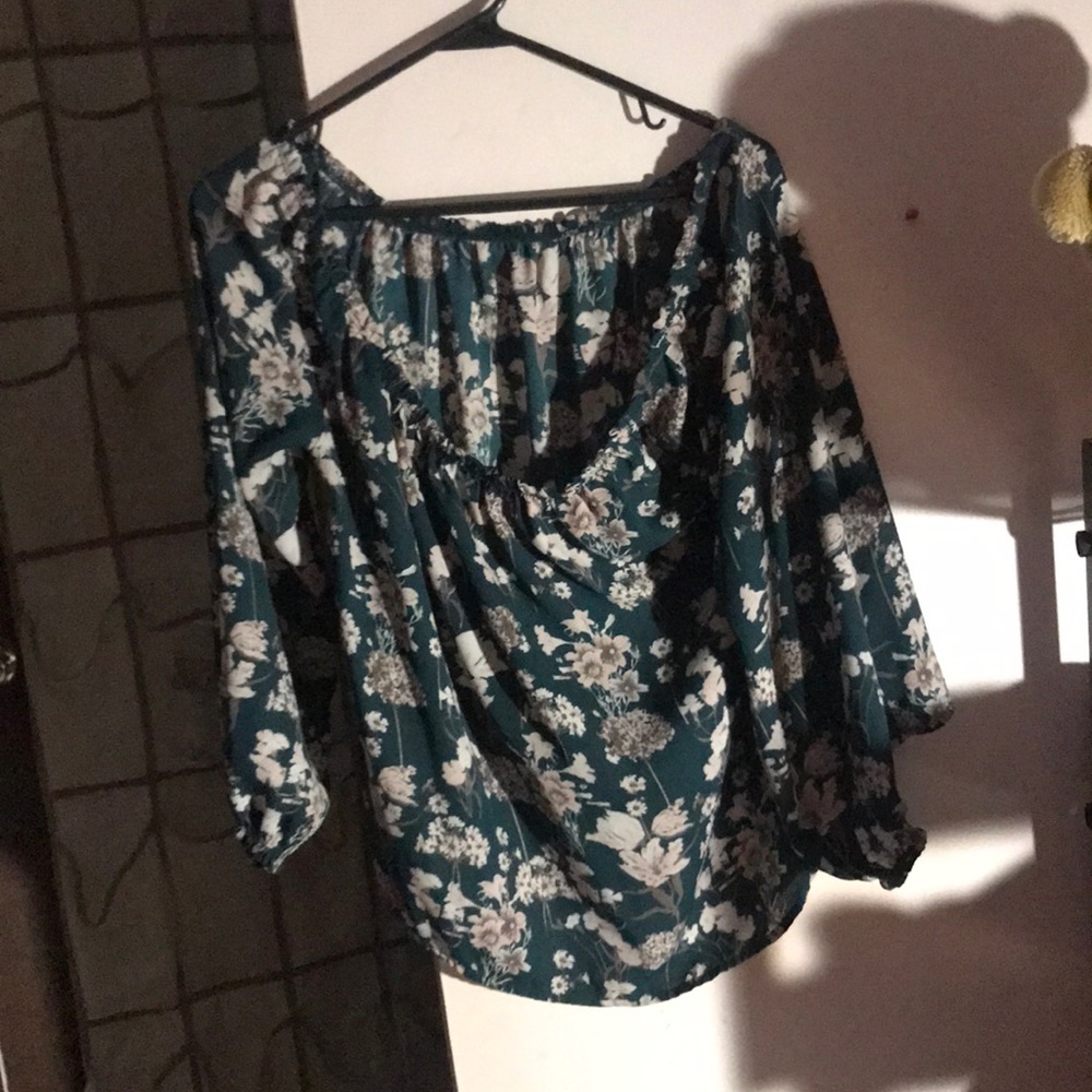 Floral blouse.